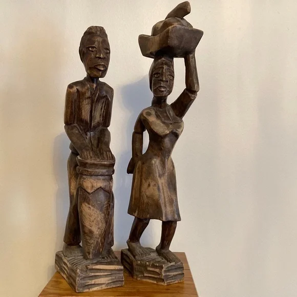 ๐ WOODEN DECOR 2 pc - Picture 1 of 10